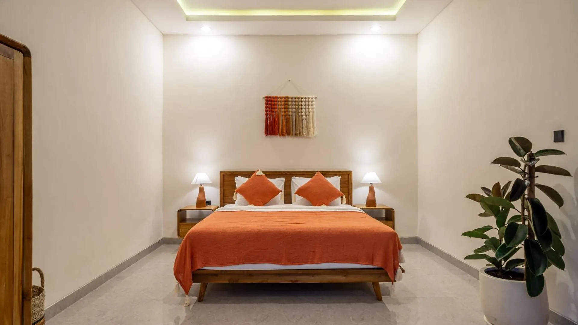 Balibay 3 - Luxurious Private Villa With Pool, Just Minutes From The City Center! Seminyak Indonezja