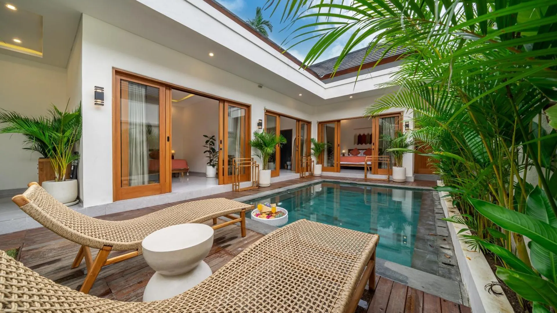 Balibay 3 - Luxurious Private Villa With Pool, Just Minutes From The City Center! Seminyak